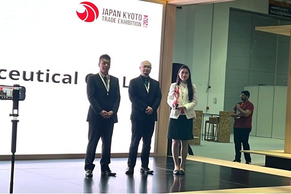 Receiving the “Creative Design Award” (Dubai 2024)